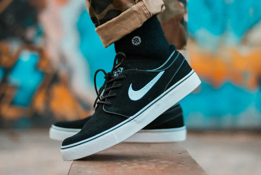 Why High Performance Sports Shoes Are Essential